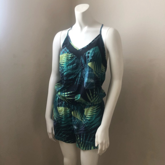 Tropical Summer Romper - Picture 13 of 13